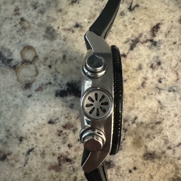 COPY - Citizen Promaster Altichron
Watch Eco-Drive J290-R007955 - Picture 7 of 15